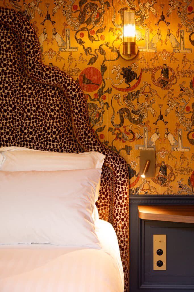 Overview The Particular - The Discreet Double Room